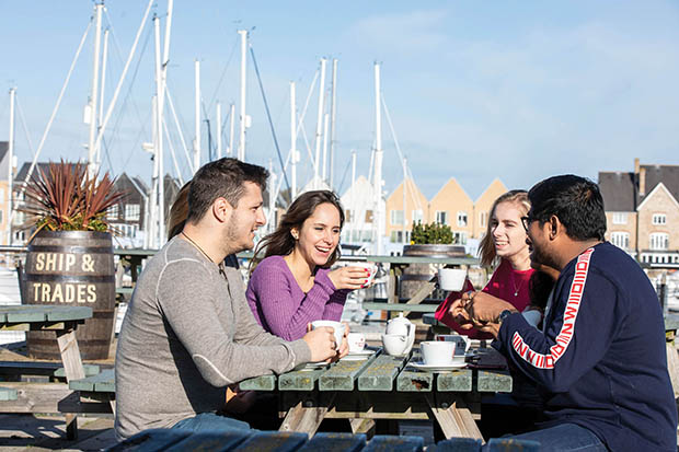 Kent Business School: Students relaxing